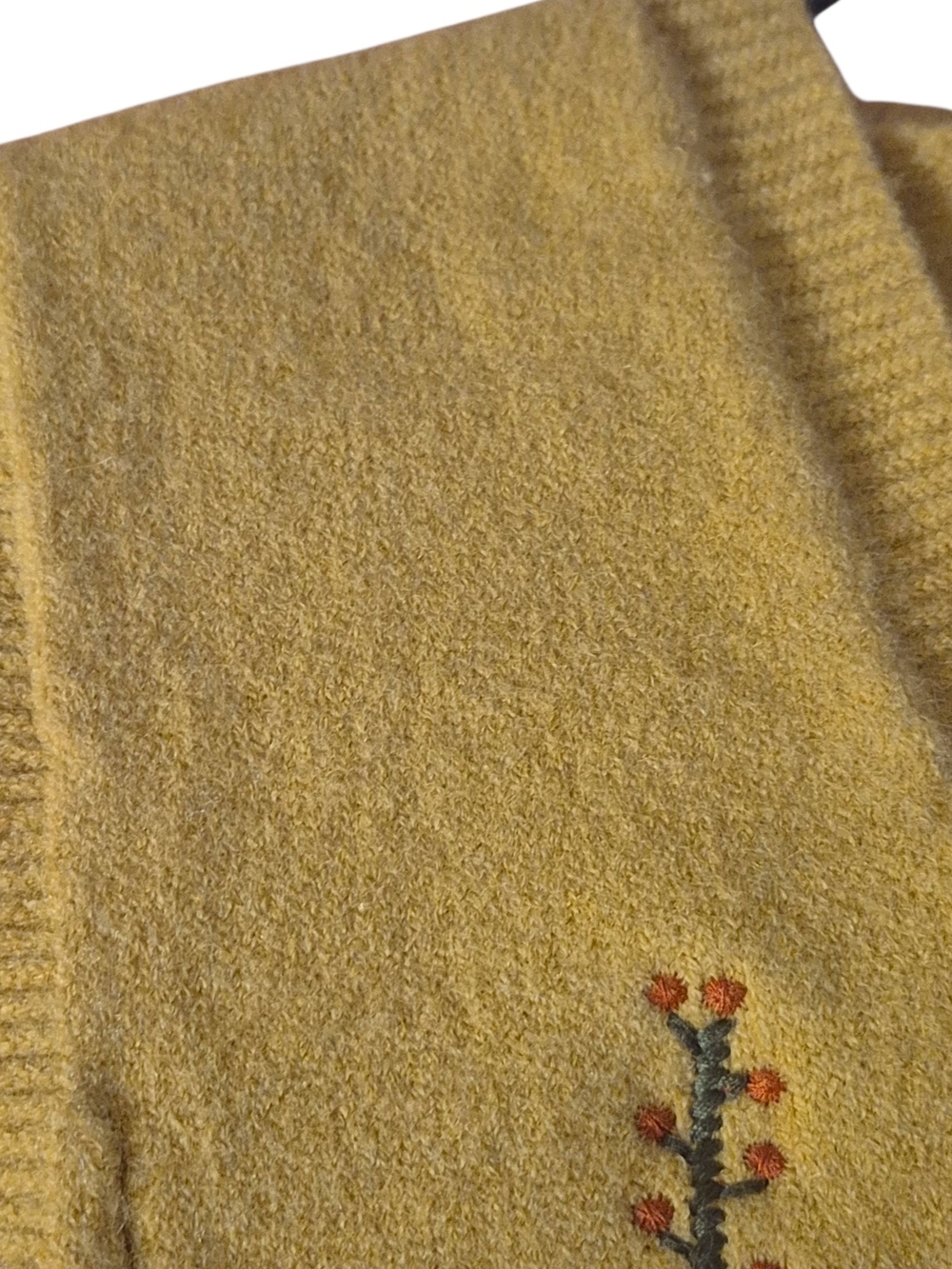 Floral Embroidered Sweater Vest M Mustard Cable Knit Cottagecore Boho Indie Folk - Picture 6 of 6